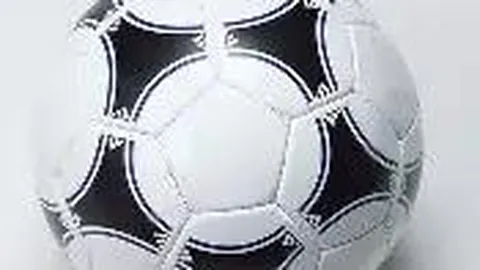 篮球赛场奇观：即便人手短缺，许利民导演带领CBA球队勇创佳绩！_独家直播盛况